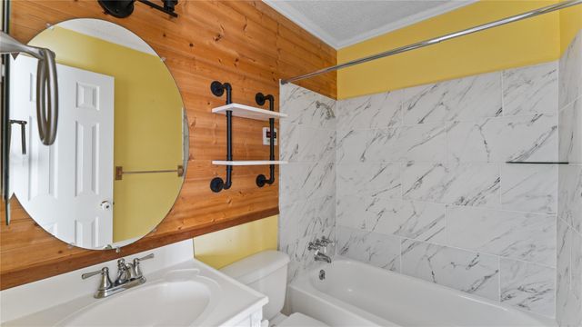 402 Placid Lake Lane, Magnolia, TX 77354