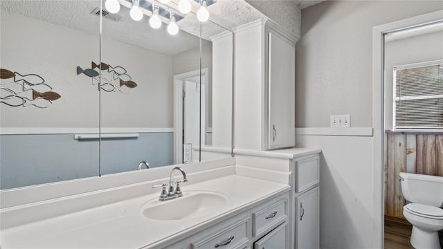 402 Placid Lake Lane, Magnolia, TX 77354