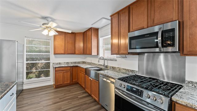 402 Placid Lake Lane, Magnolia, TX 77354