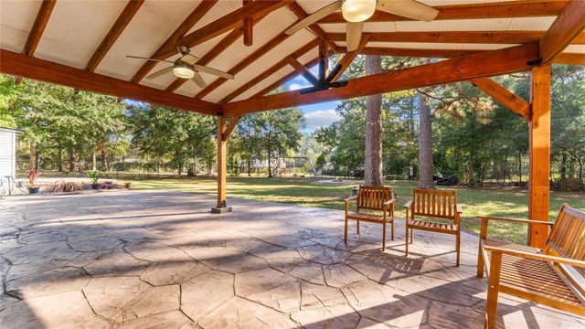 402 Placid Lake Lane, Magnolia, TX 77354