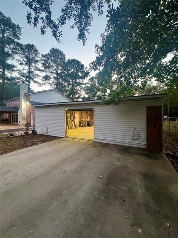 402 Placid Lake Lane, Magnolia, TX 77354