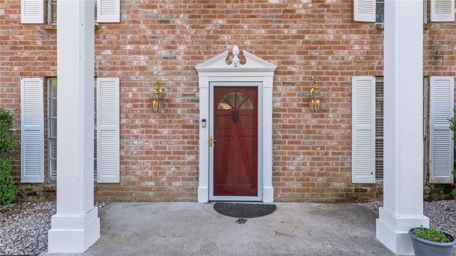 402 Placid Lake Lane, Magnolia, TX 77354