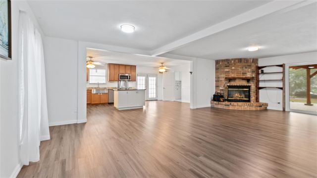 402 Placid Lake Lane, Magnolia, TX 77354