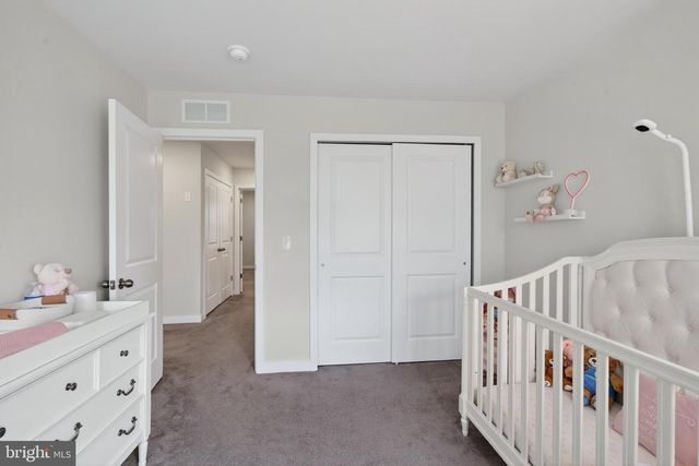 97 FOUR LEAF DR, Downingtown, PA 19335