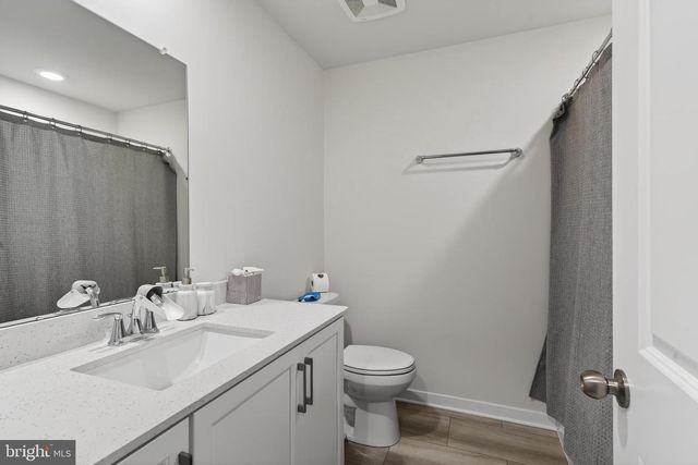 97 FOUR LEAF DR, Downingtown, PA 19335