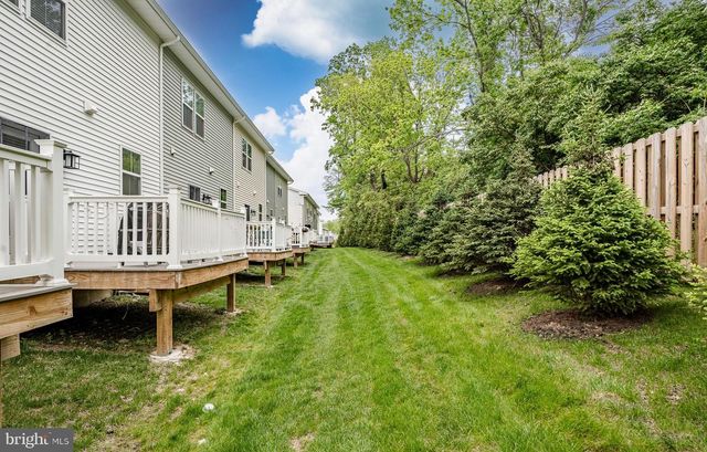 97 FOUR LEAF DR, Downingtown, PA 19335
