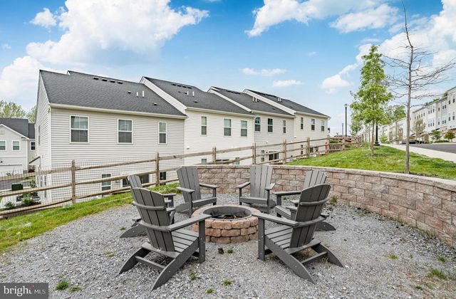 97 FOUR LEAF DR, Downingtown, PA 19335