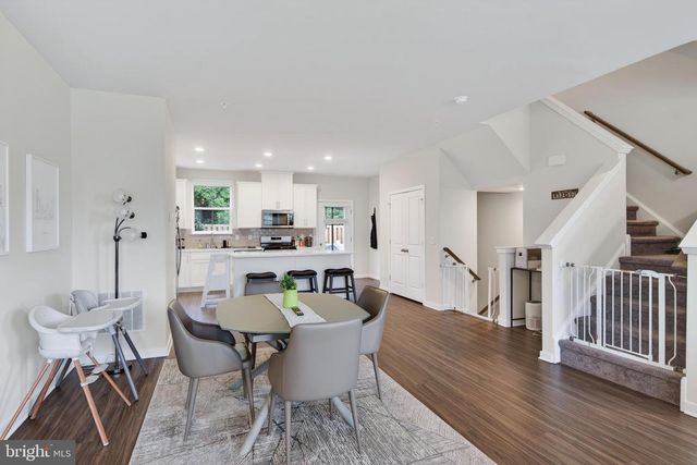 97 FOUR LEAF DR, Downingtown, PA 19335