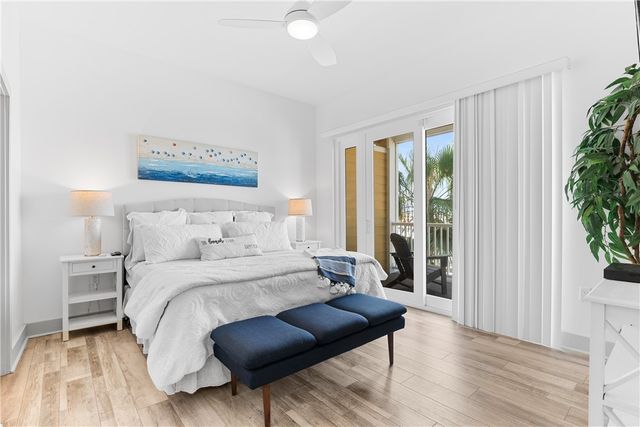 200 Piper Blvd B4, Port Aransas, TX 78373