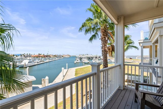 200 Piper Blvd B4, Port Aransas, TX 78373