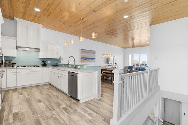 200 Piper Blvd B4, Port Aransas, TX 78373