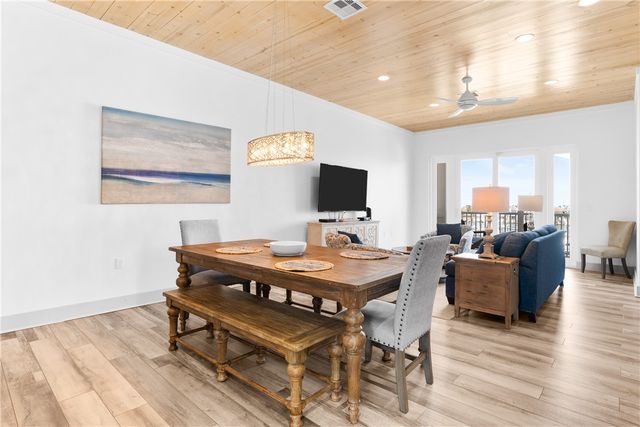 200 Piper Blvd B4, Port Aransas, TX 78373