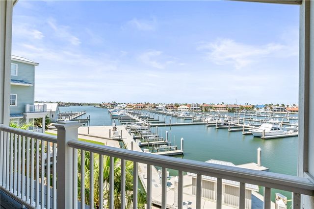 200 Piper Blvd B4, Port Aransas, TX 78373