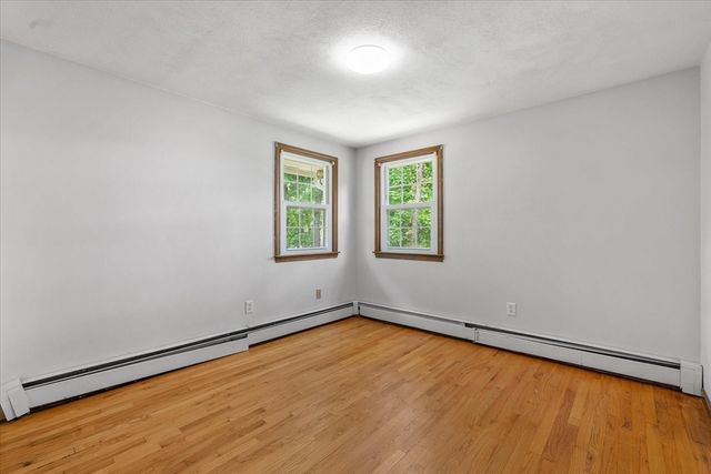 3 Edith Ln, Rutland, MA 01543