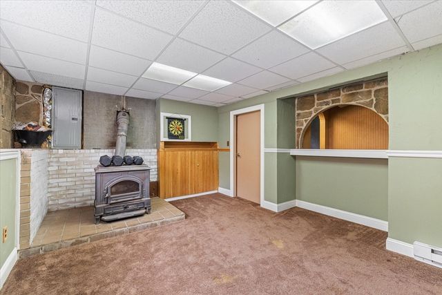 3 Edith Ln, Rutland, MA 01543