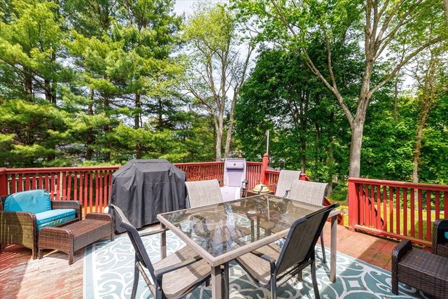3 Edith Ln, Rutland, MA 01543