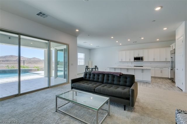 988 Edinburgh Fields Court, Las Vegas, NV 89138