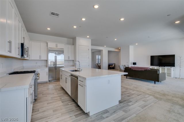 988 Edinburgh Fields Court, Las Vegas, NV 89138