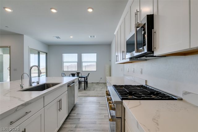 988 Edinburgh Fields Court, Las Vegas, NV 89138