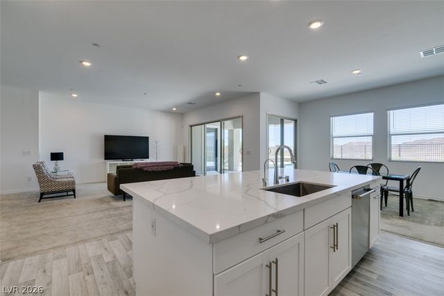 988 Edinburgh Fields Court, Las Vegas, NV 89138