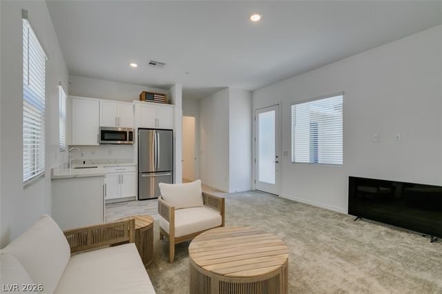988 Edinburgh Fields Court, Las Vegas, NV 89138
