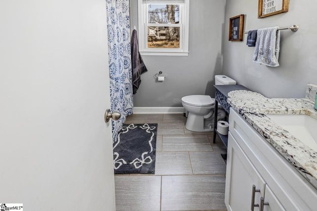 135 Ashdown Drive, Simpsonville, SC 29680