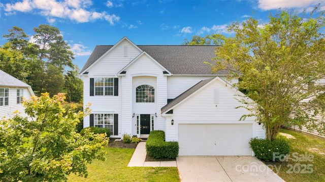 8832 Cavonnier Lane, Charlotte, NC 28216