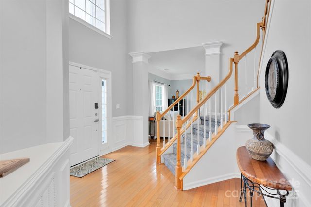 8832 Cavonnier Lane, Charlotte, NC 28216