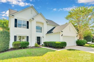 8832 Cavonnier Lane, Charlotte, NC 28216
