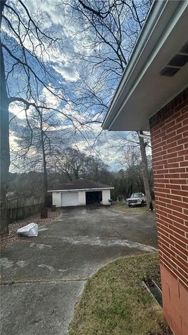 434 Dixie Lee Lane, Stone Mountain, GA 30083