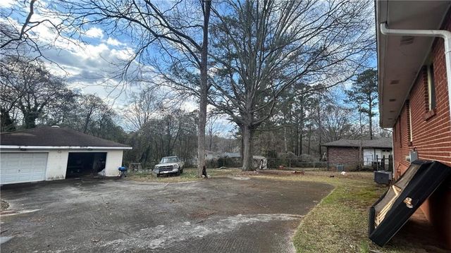 434 Dixie Lee Lane, Stone Mountain, GA 30083