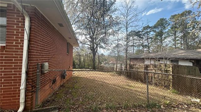 434 Dixie Lee Lane, Stone Mountain, GA 30083