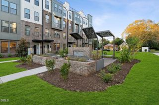 1242 Coach Station Alley 201, Raleigh, NC 27601