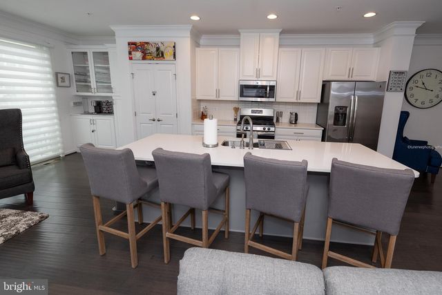 3620 COMMODORE JOSHUA BARNEY DR NE, Washington, DC 20018
