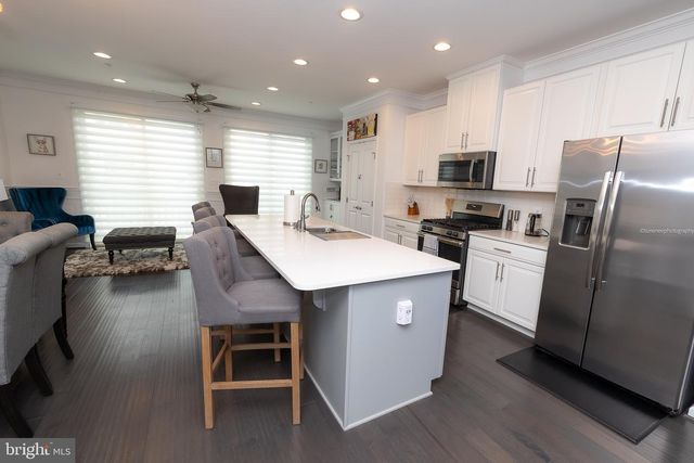 3620 COMMODORE JOSHUA BARNEY DR NE, Washington, DC 20018