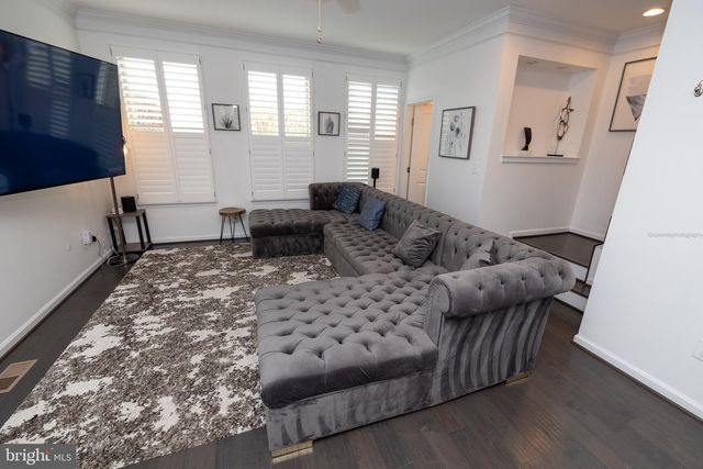 3620 COMMODORE JOSHUA BARNEY DR NE, Washington, DC 20018