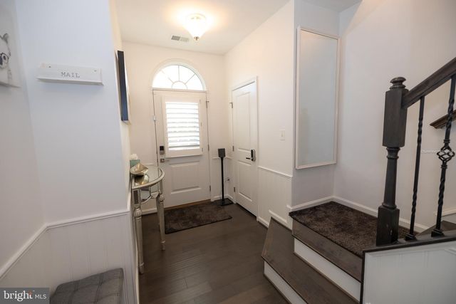 3620 COMMODORE JOSHUA BARNEY DR NE, Washington, DC 20018