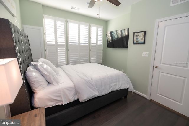 3620 COMMODORE JOSHUA BARNEY DR NE, Washington, DC 20018