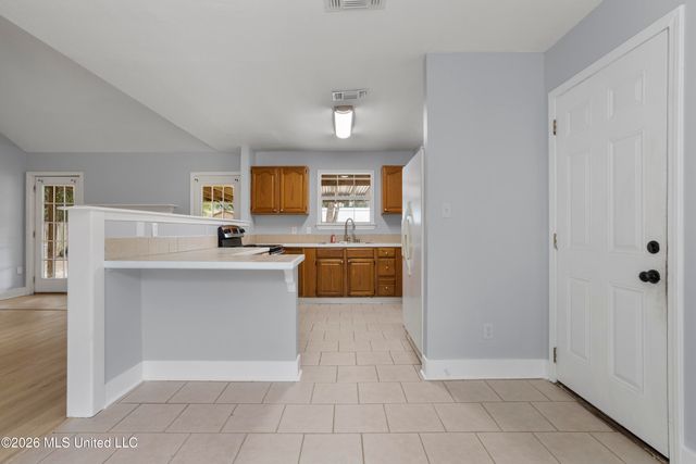 8721 Mermaid Avenue, Ocean Springs, MS 39564