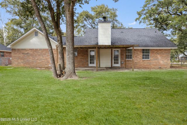 8721 Mermaid Avenue, Ocean Springs, MS 39564