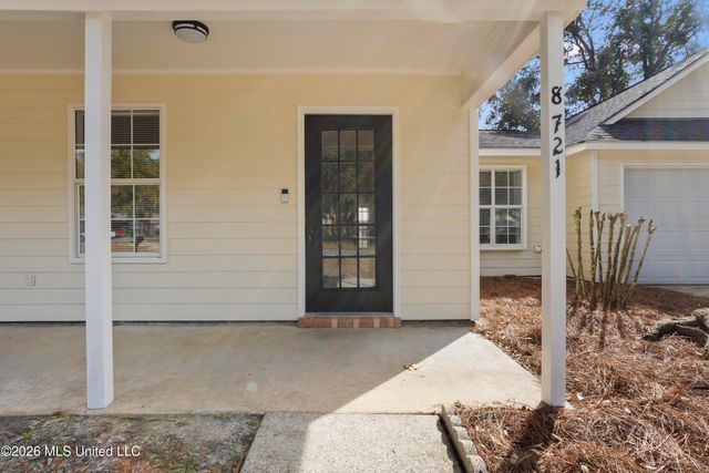 8721 Mermaid Avenue, Ocean Springs, MS 39564