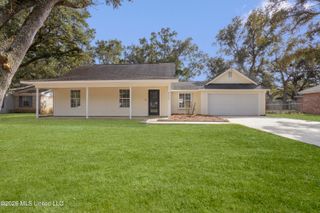 8721 Mermaid Avenue, Ocean Springs, MS 39564
