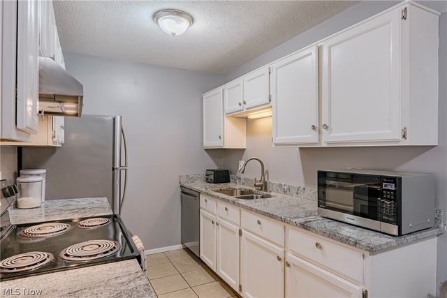 1680 Cedarwood Drive 343, Westlake, OH 44145