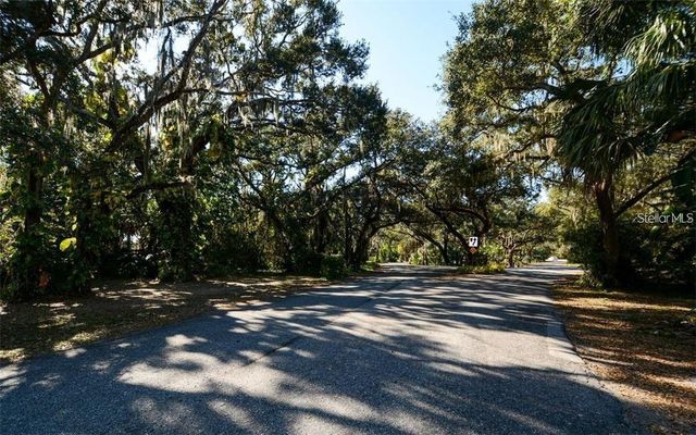 7280 ELEANOR CIRCLE 101, Sarasota, FL 34243