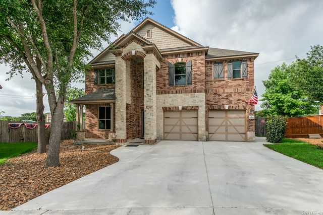 10801 FOX CRST, Live Oak, TX 78233