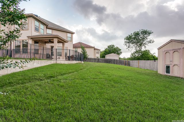 10801 FOX CRST, Live Oak, TX 78233