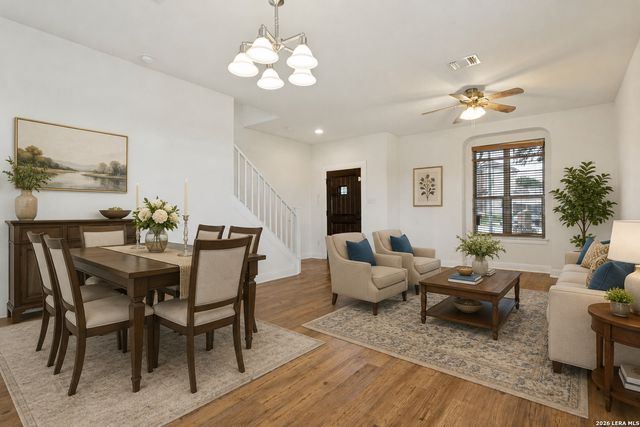 10801 FOX CRST, Live Oak, TX 78233