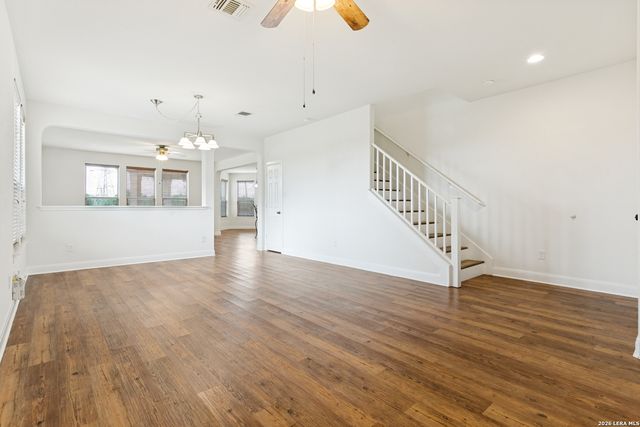 10801 FOX CRST, Live Oak, TX 78233