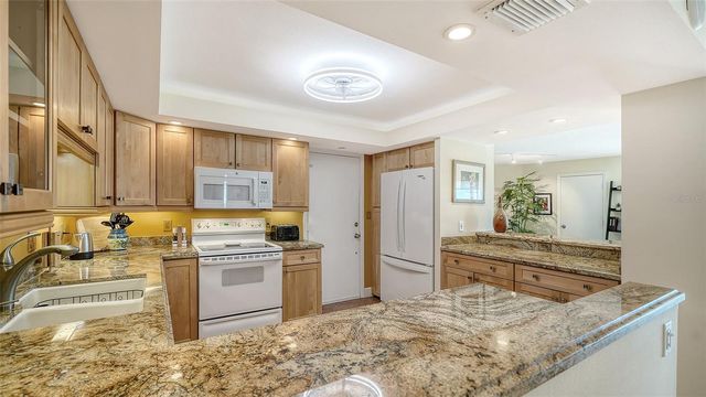 2301 GULF OF MEXICO DRIVE 44N, Longboat Key, FL 34228