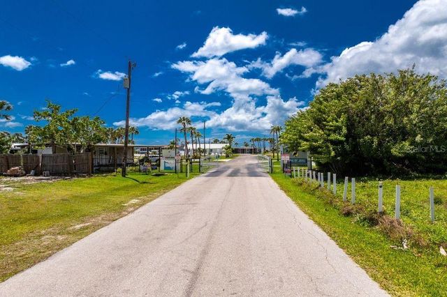 7500 PARK POINTE DRIVE 24, Englewood, FL 34224